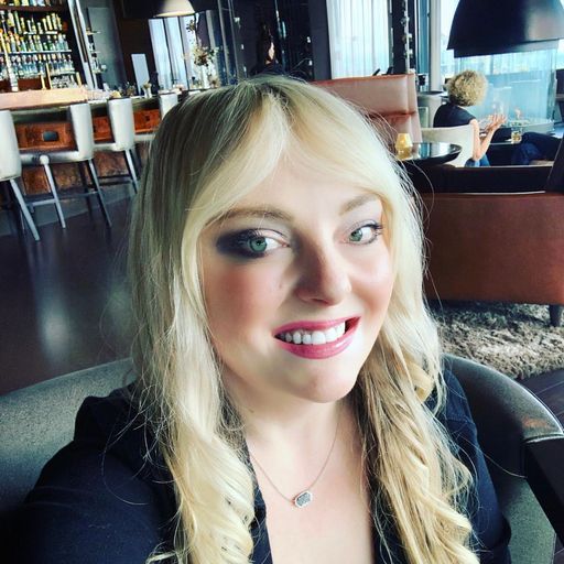 A headshot image of Jennifer Kennelly
