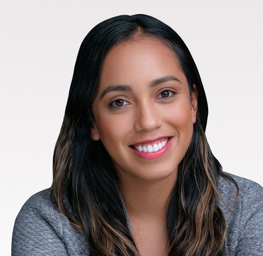 A headshot image of Leonor Donayre