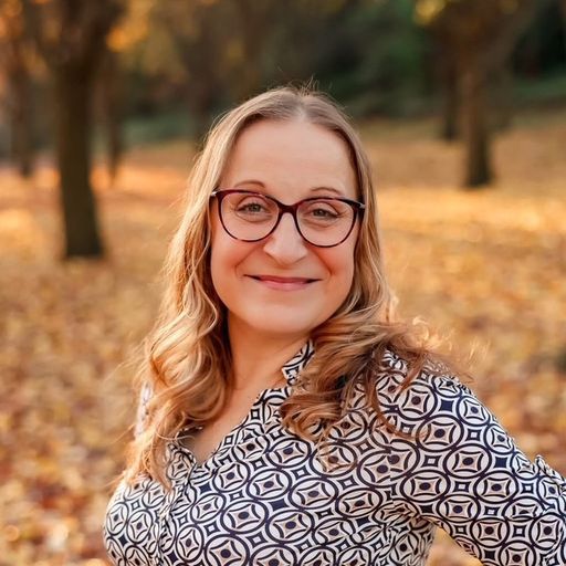 A headshot image of Rebekah Williams