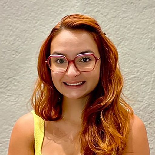 A headshot image of Lorena Silva