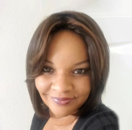 A headshot image of Tracie Handley