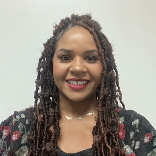 A headshot image of Dianna Gibson