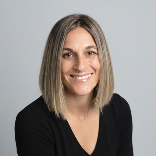 A headshot image of Jennifer Buer