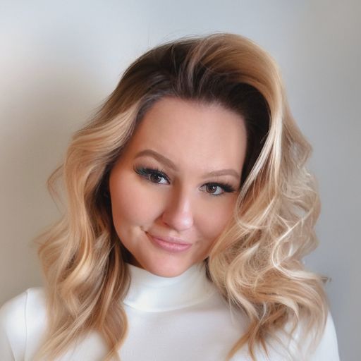 A headshot image of Katlyn Maurer