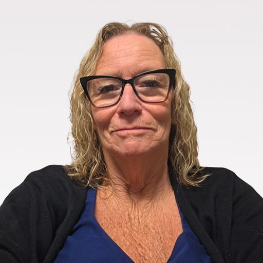A headshot image of Sharon Kennon