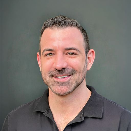 A headshot image of Travis Litz