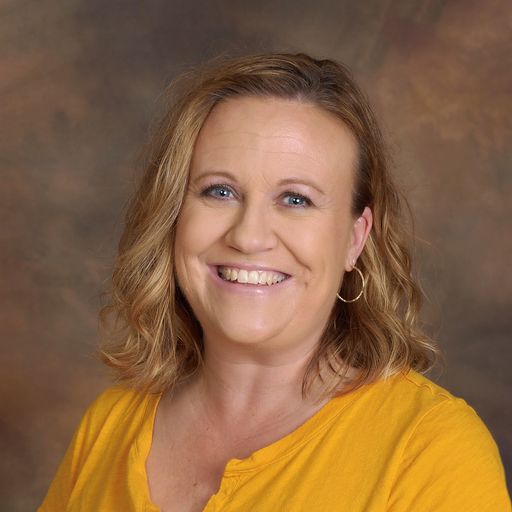 A headshot image of Stephanie Ellis