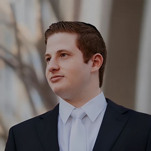 A headshot image of Elan Litenatsky