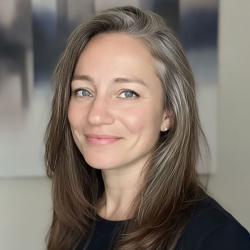 A headshot image of Stephanie Langford