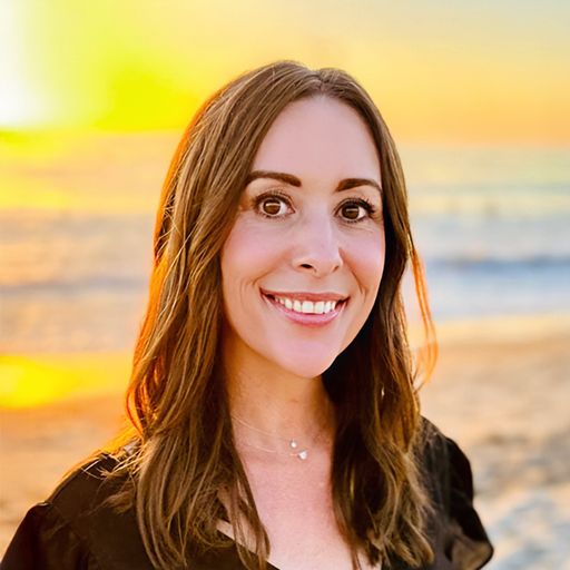 A headshot image of Elizabeth Marshall