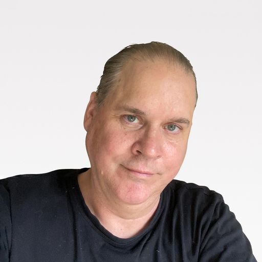 A headshot image of Andrew Murphy