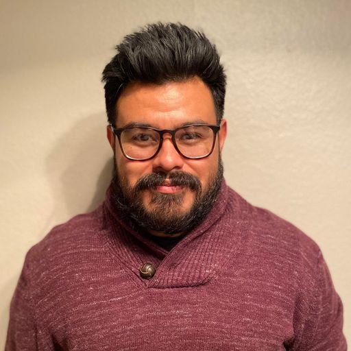 A headshot image of Jonathan Centeno