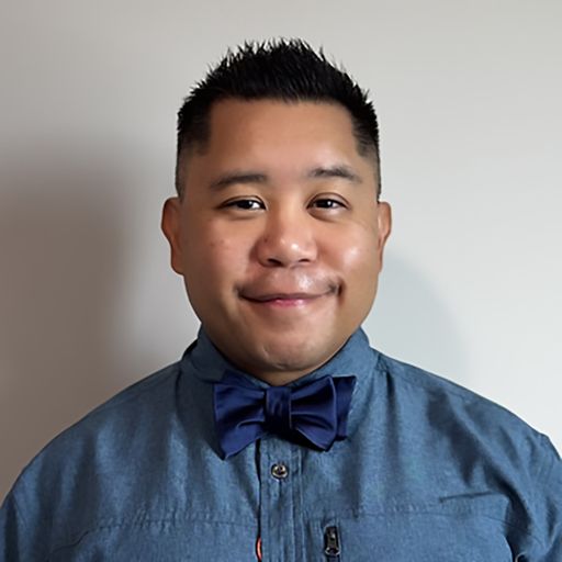 A headshot image of Glen Lavarias