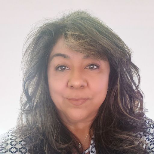 A headshot image of Claudia Sanchez Zaragoza