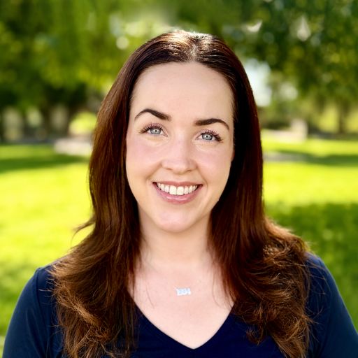 A headshot image of Amanda Stadelbacher