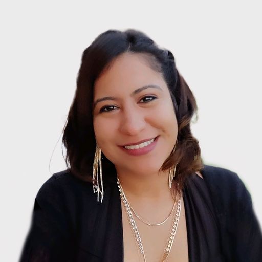 A headshot image of Linda Munoz Alvarado