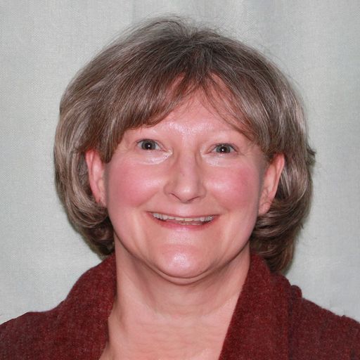 A headshot image of Dawn Bradley