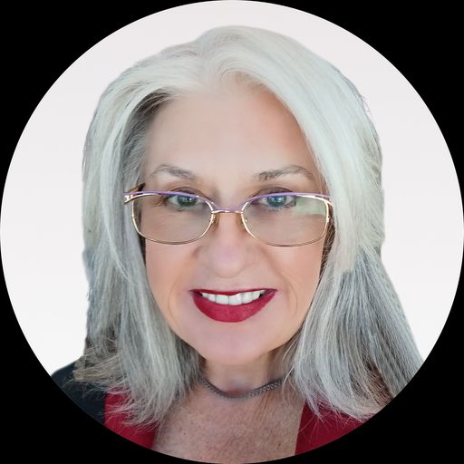 A headshot image of Tami Leffler