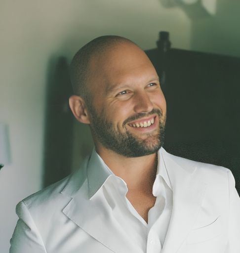 A headshot image of Gabriel Davis