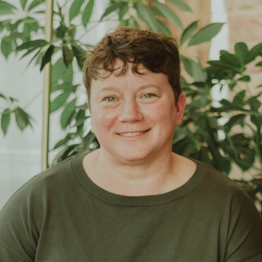 A headshot image of Kelly Cowan