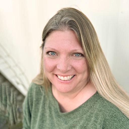 A headshot image of Laurie Castleberry