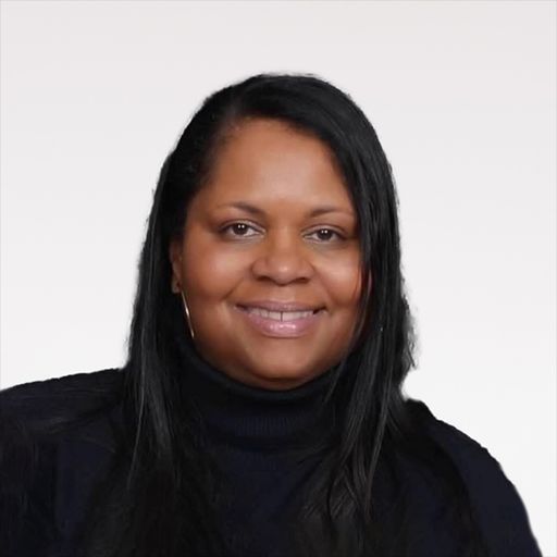 A headshot image of Kelly Pope