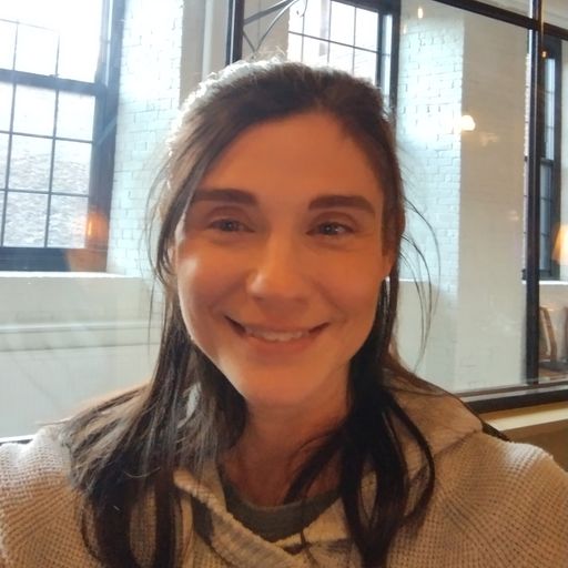 A headshot image of Holly Alivizatos