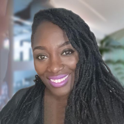 A headshot image of Memoree Burge