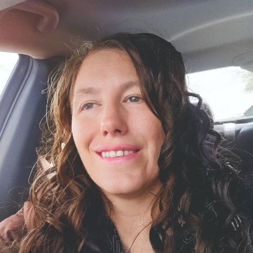 A headshot image of Naomi Hankins