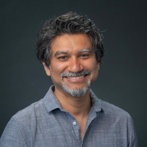 A headshot image of Ehlan Siddiqi