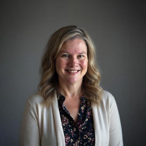 A headshot image of Jennifer Sasse-Pierce