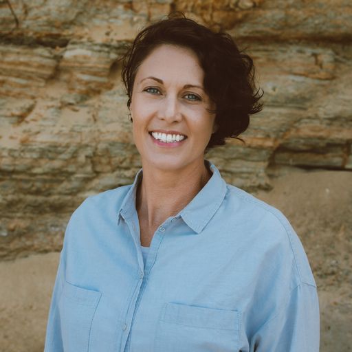 A headshot image of Melissa Love