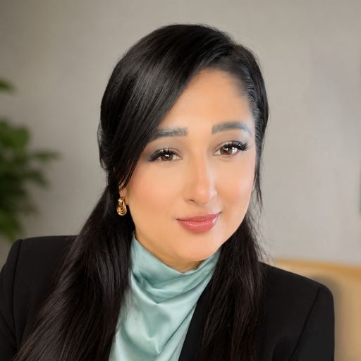 A headshot image of Crystal Hernandez