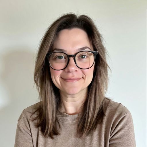 A headshot image of Breeanna Hill