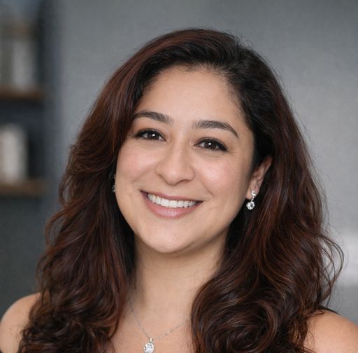 A headshot image of Araceli Ochoa