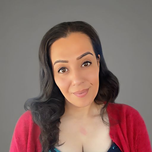 A headshot image of Genoveva Escobosa