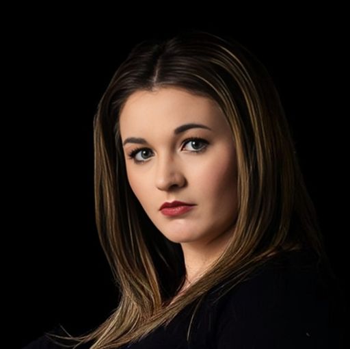 A headshot image of Isabella Cantrell