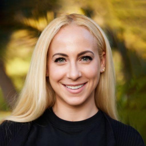 A headshot image of Zimra Roz-Elias