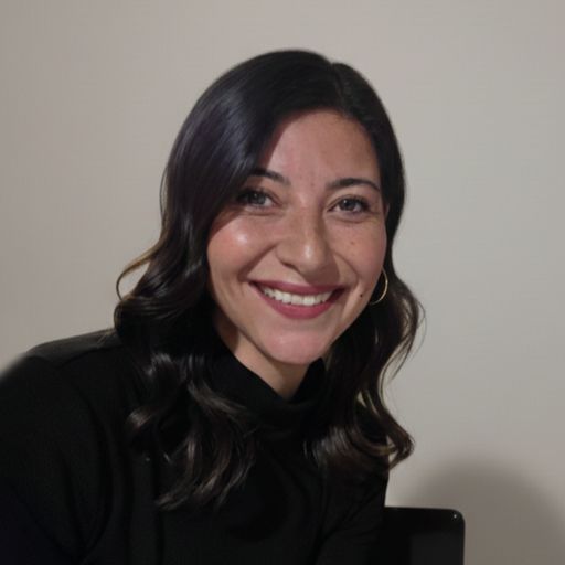 A headshot image of Sofia Villalobos