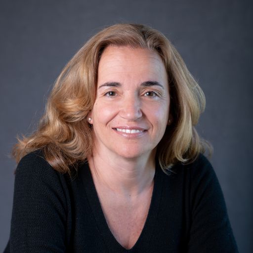 A headshot image of Miriam Erdosi