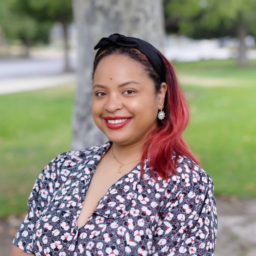 A headshot image of Jessica Munoz-Simmons