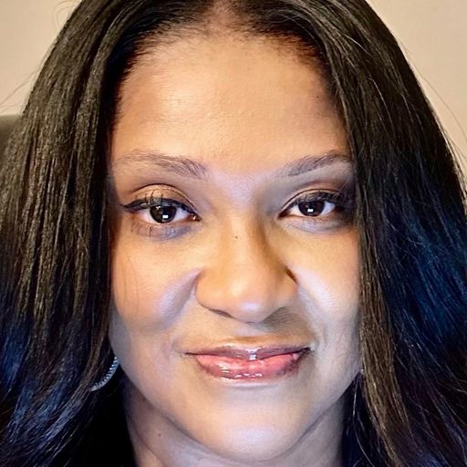 A headshot image of Amanda Folsom