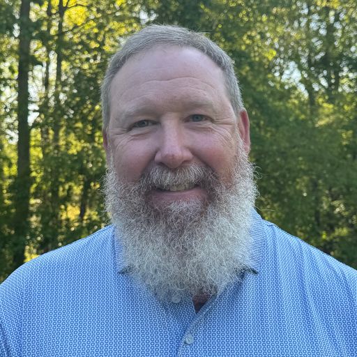 A headshot image of Kenneth Levesque