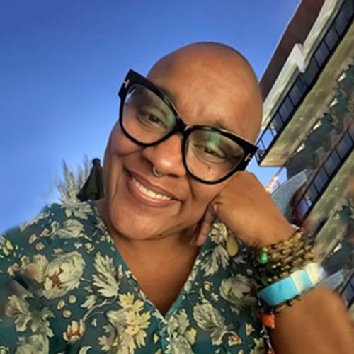 A headshot image of Shanelle Johnson