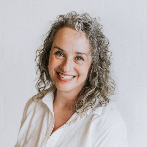 A headshot image of Mary Linkous