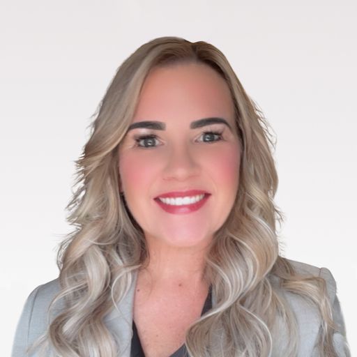 A headshot image of Erin Neff