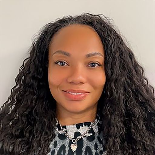 A headshot image of Shemeika Hunt