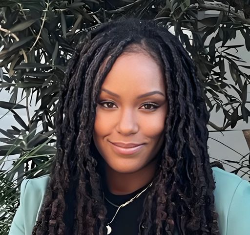 A headshot image of Queana McLillian