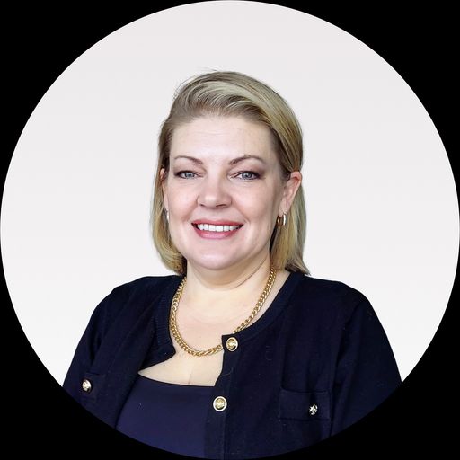 A headshot image of Sarah Masten