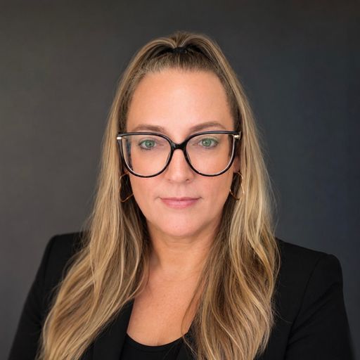 A headshot image of Lorie Newton